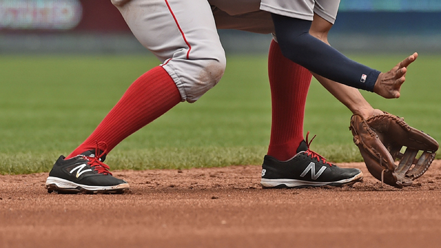 The Baseball Lab: What’s The Difference Between Playing On Turf And Dirt?