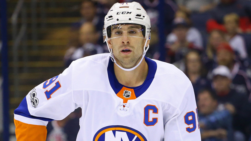 Islanders forward John Tavares